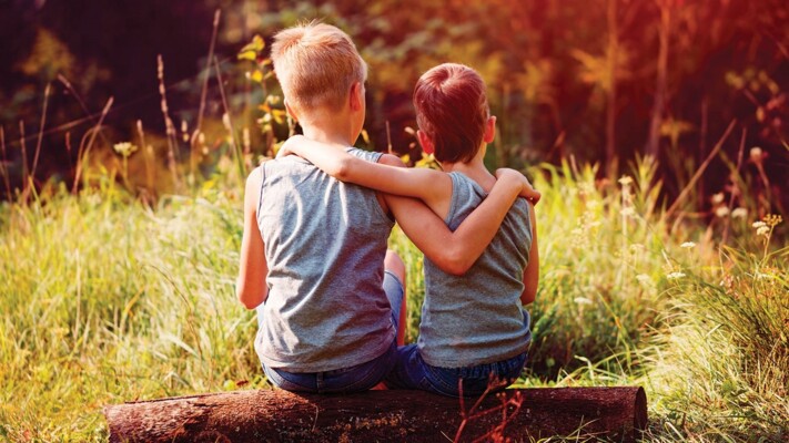 لديك عدد قليل من الأصدقاء؟.. أذا أنت محظوظ