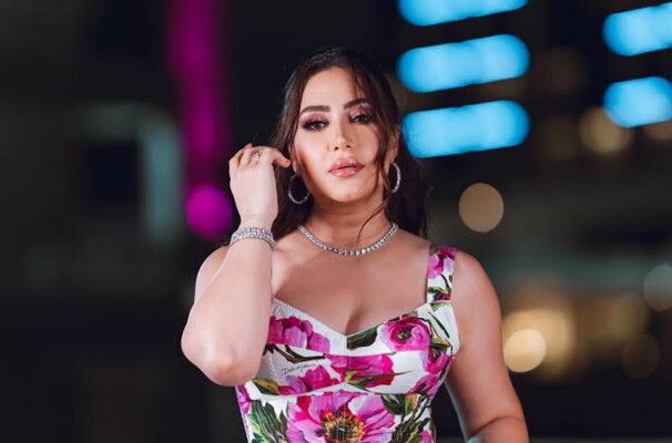 بوسي تحسم موقفها من العودة إلى التمثيل وتكشف سر نجاح أغنيتها