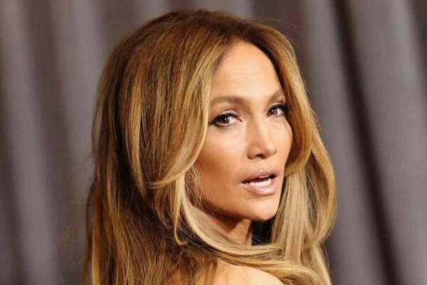 Jennifer Lopez addresses Brett Goldstein rumors